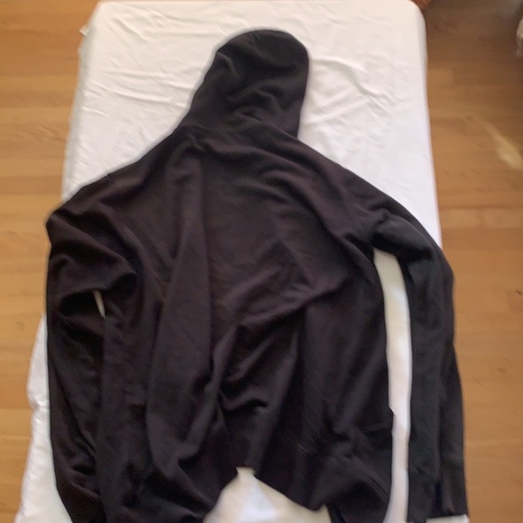 Uniqlo jacket - Picture 6 of 6